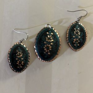 Dreamy azure blue & copper 3-piece set of oval pendant & matching earrings